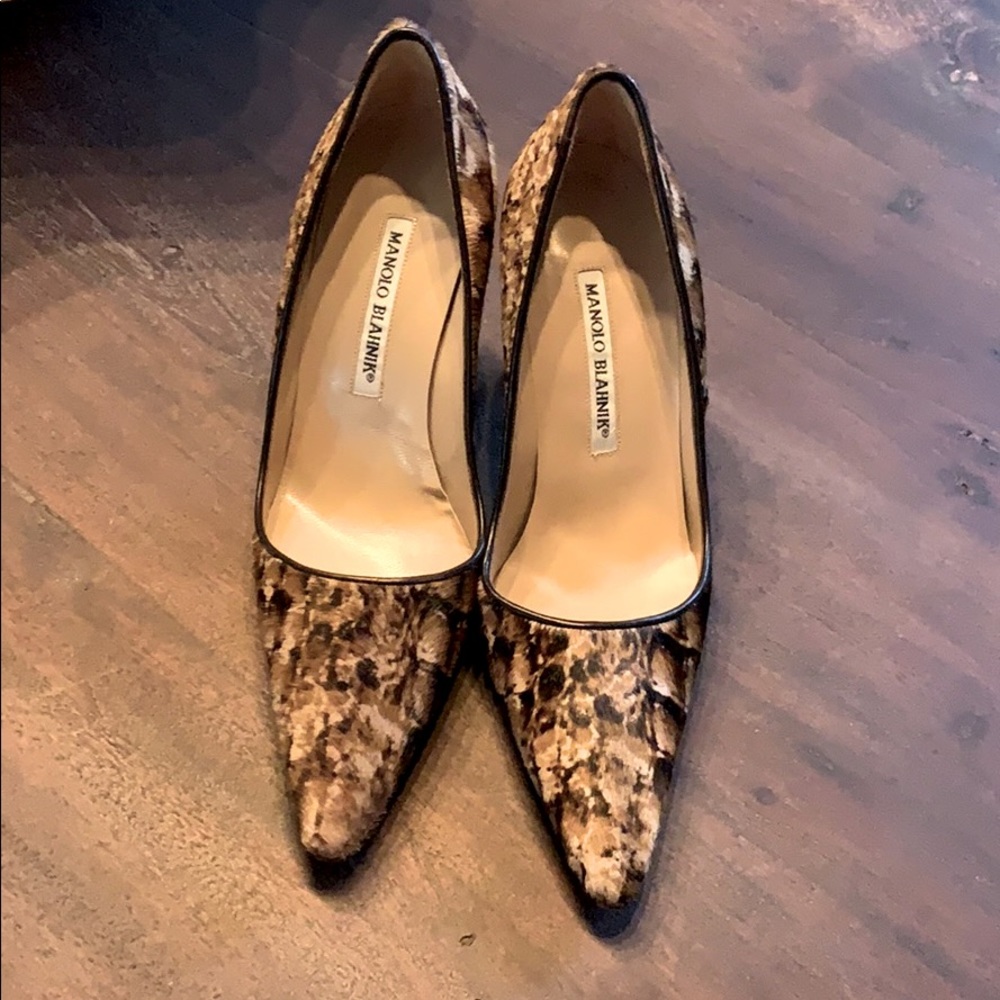 Like New Manolo Blahnik calf hair pumps